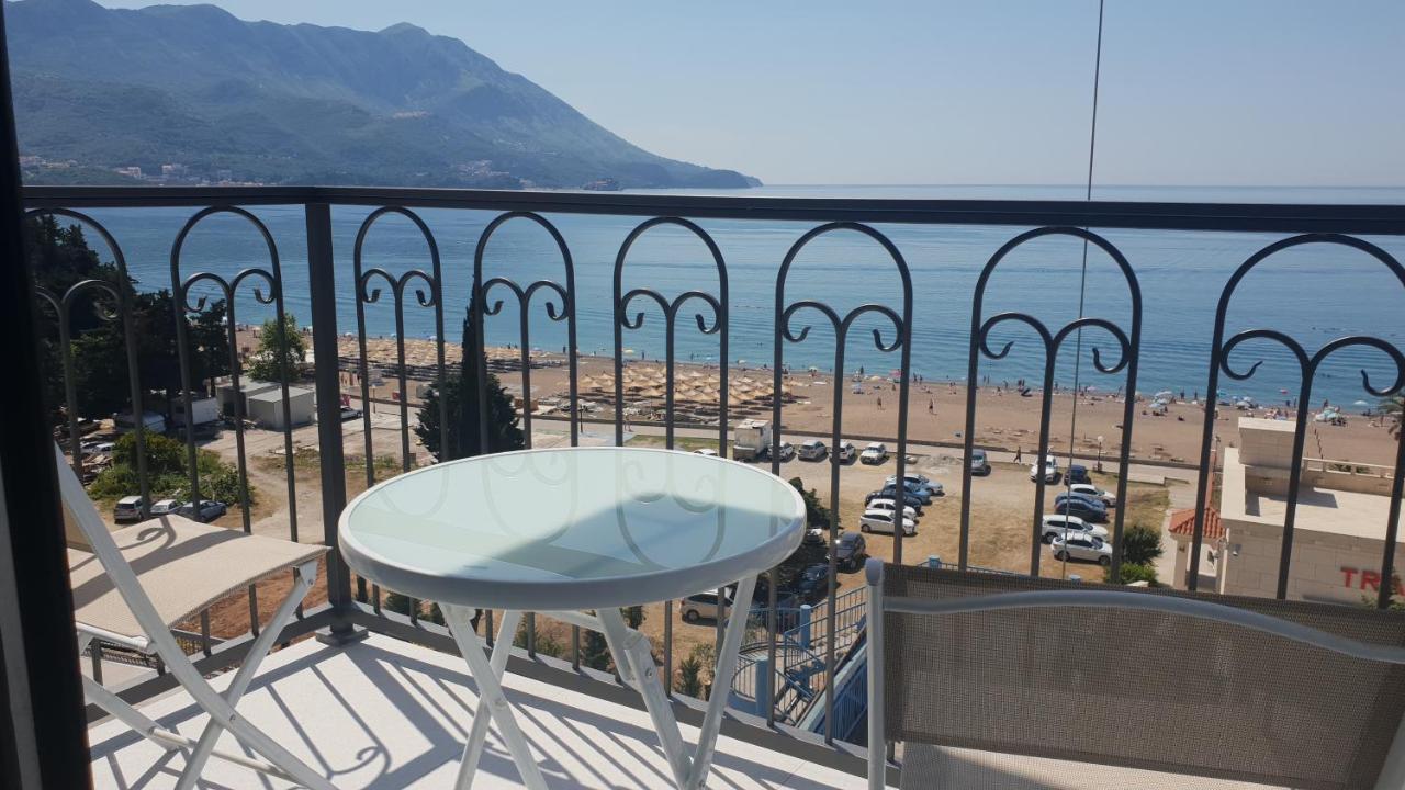 Hotel Svarog Bečići エクステリア 写真