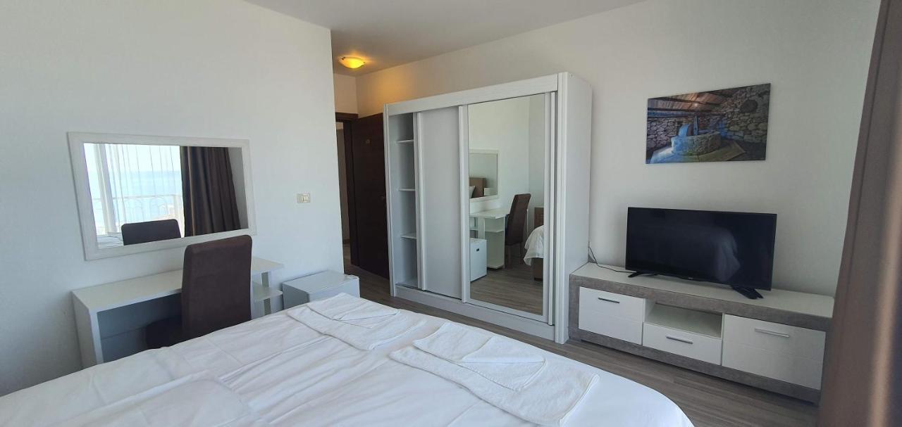 Hotel Svarog Bečići エクステリア 写真