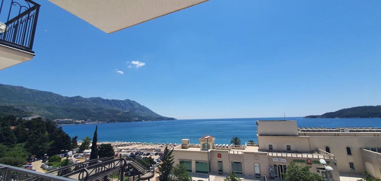 Hotel Svarog Bečići エクステリア 写真