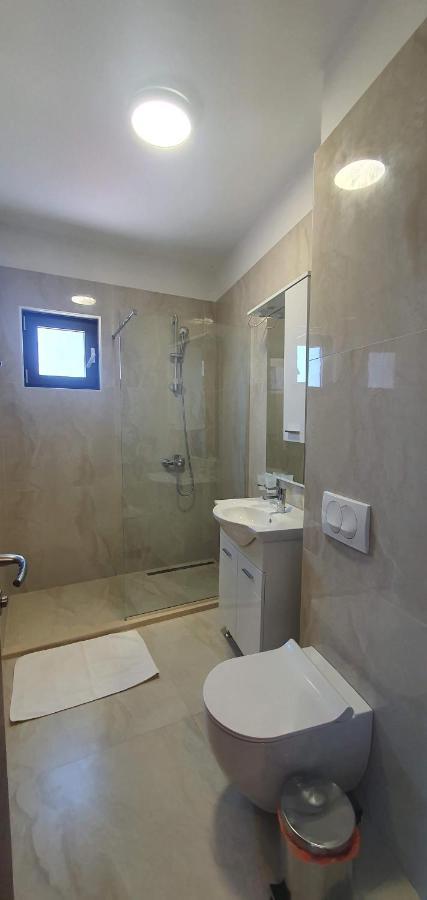 Hotel Svarog Bečići エクステリア 写真
