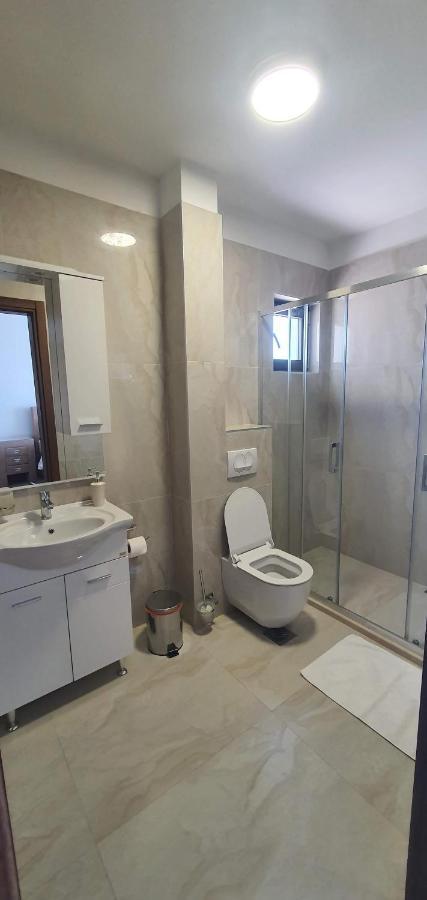 Hotel Svarog Bečići エクステリア 写真